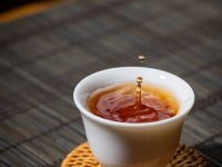 越优秀越需低调