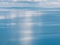 世间皆苦，唯有自渡